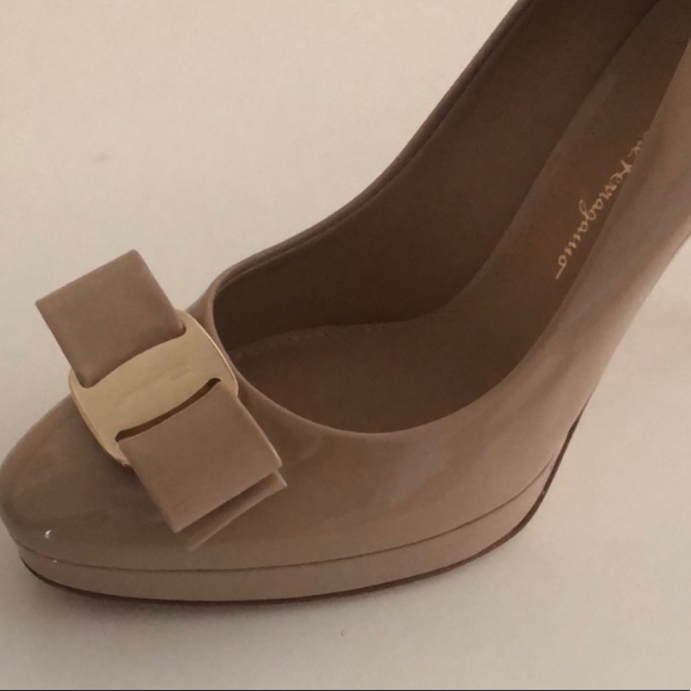 Salvatore Ferragamo Pumps